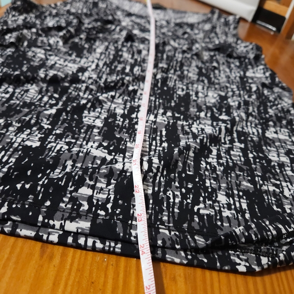 Valerie Bertinelli EUC Women's Black and White Sleeveless Top • Size L - Picture 8 of 8